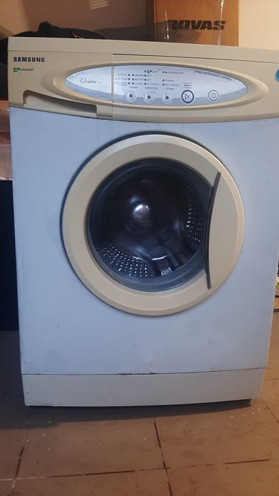 Пральна машина б.в.