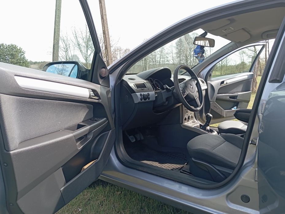 Auto osobowe opel astra A-H