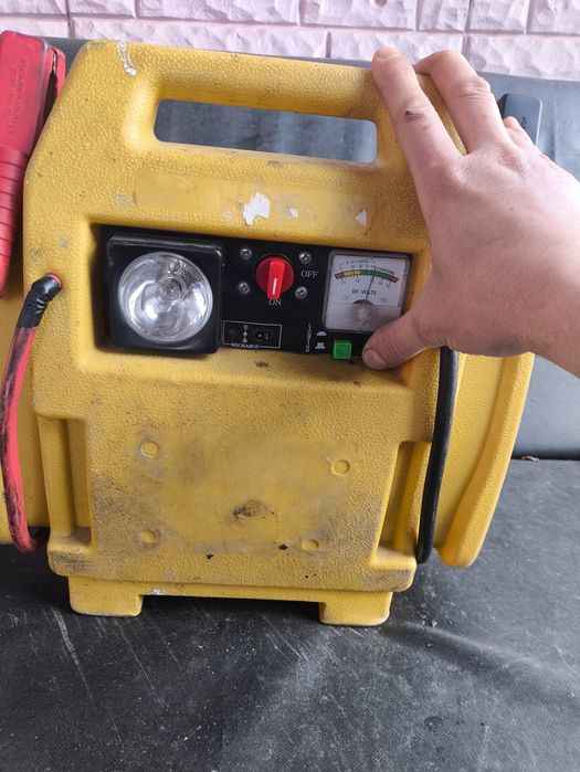 Джамп стартер з компресором