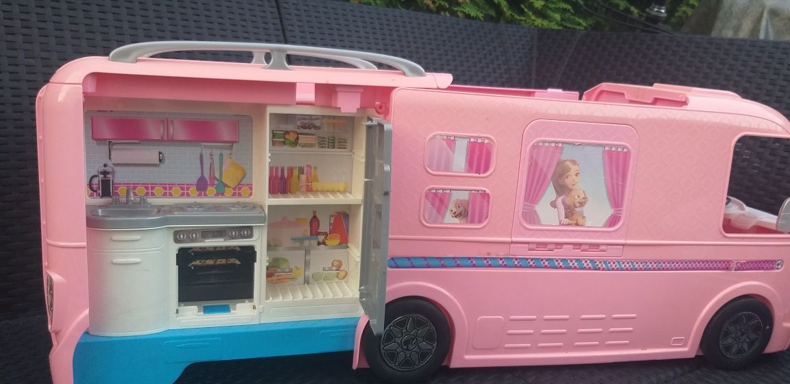 Kamper barbie, samochód basen, kemping