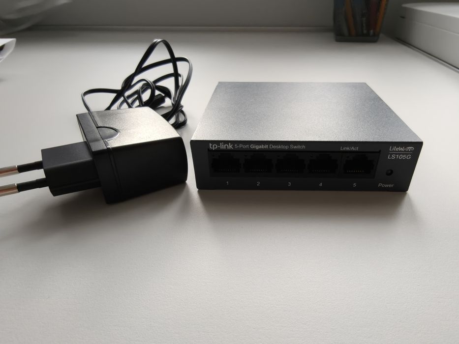 Switch przełącznik sieciowy gigabitowy TPLink LS105G