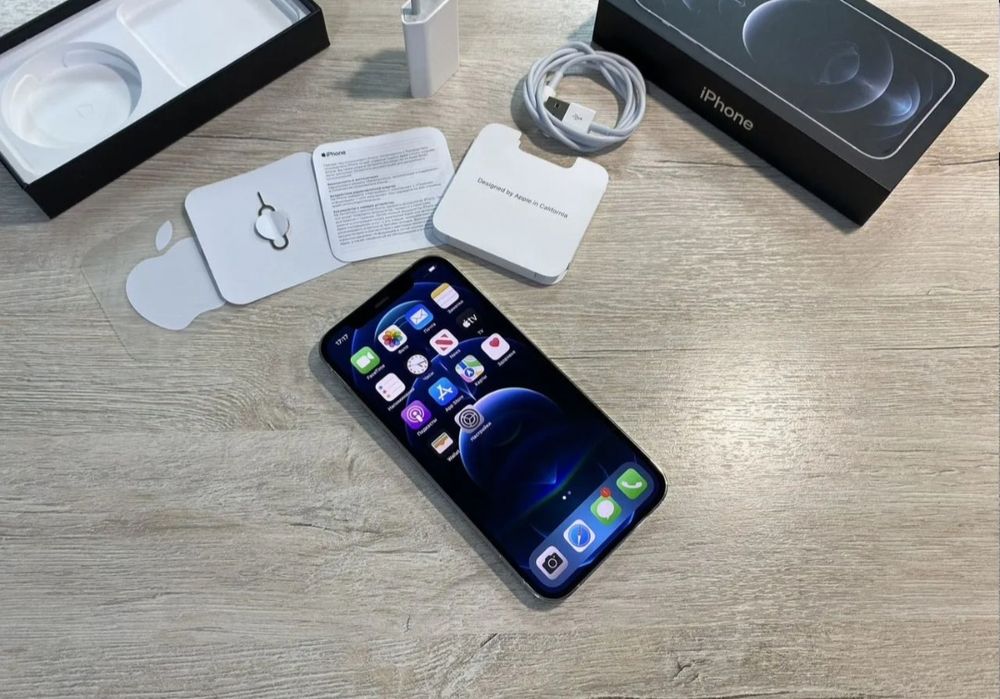 Продам Iphone 12 Pro 256gb оригинал