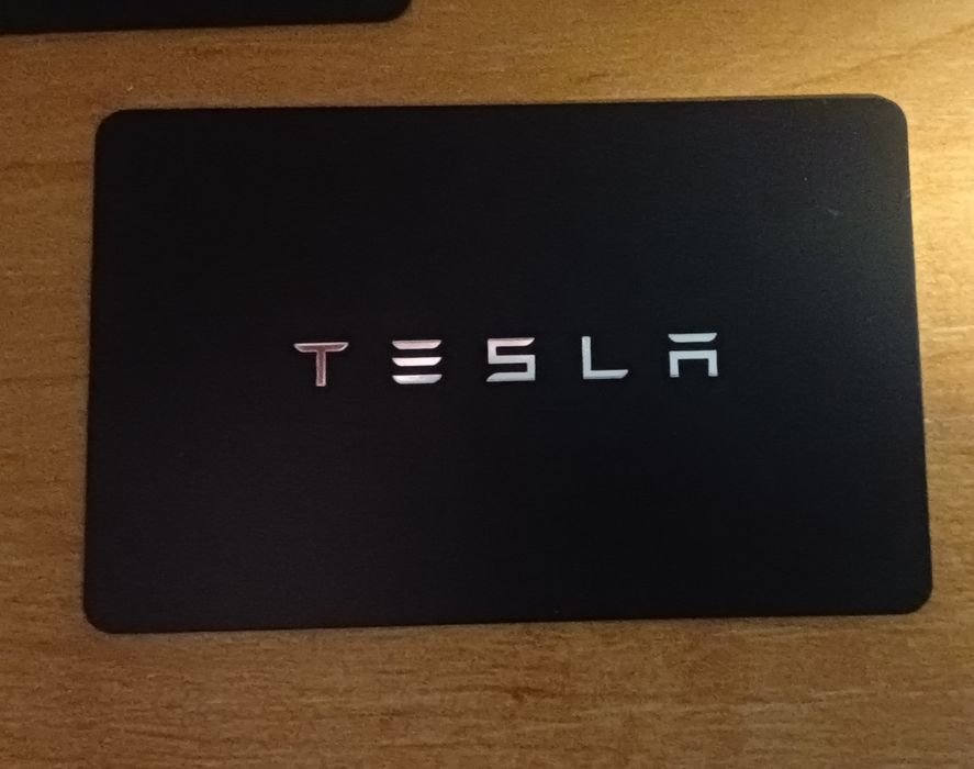 Tesla key card. Ключ карта Тесла.