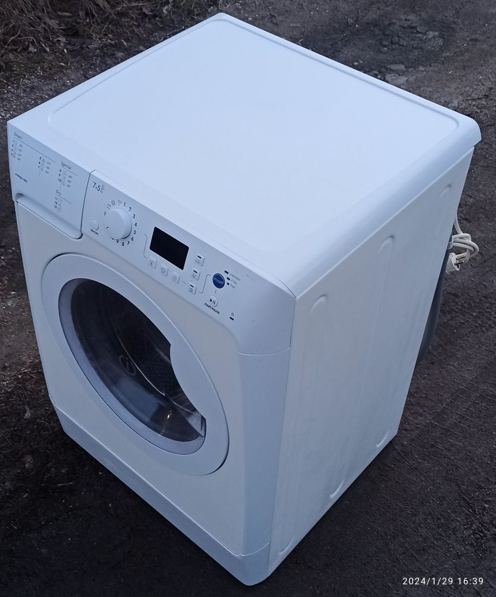 Пральна машина з сушкою Indesit пралка з сушкою, стиральная машина