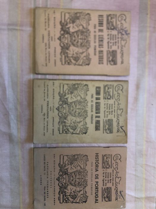 Livros escolares antigos da Coleção Educador