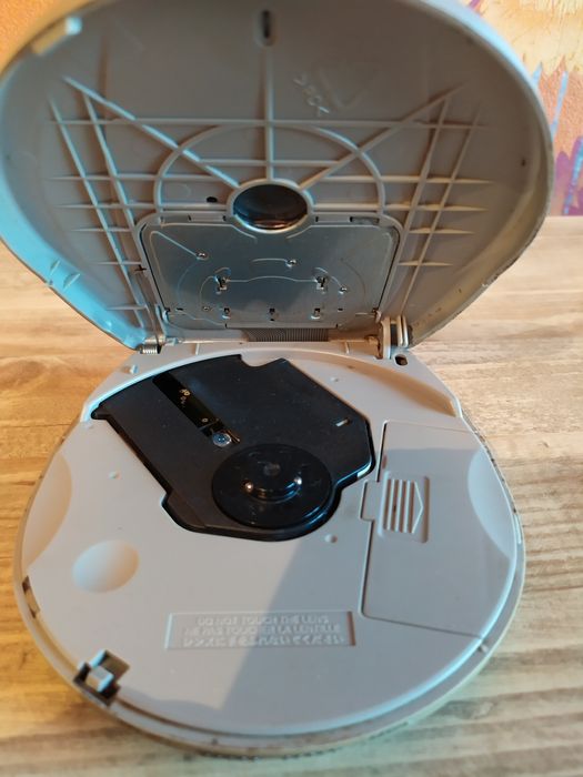 Cd/mp плеер Philips Magnavox Extreme 40 ESP