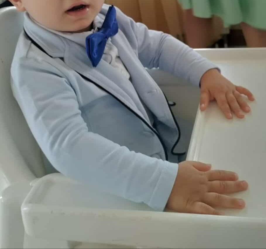 Elegancki wizytowy garniturek dla chłopca Coccodrillo rozm  80