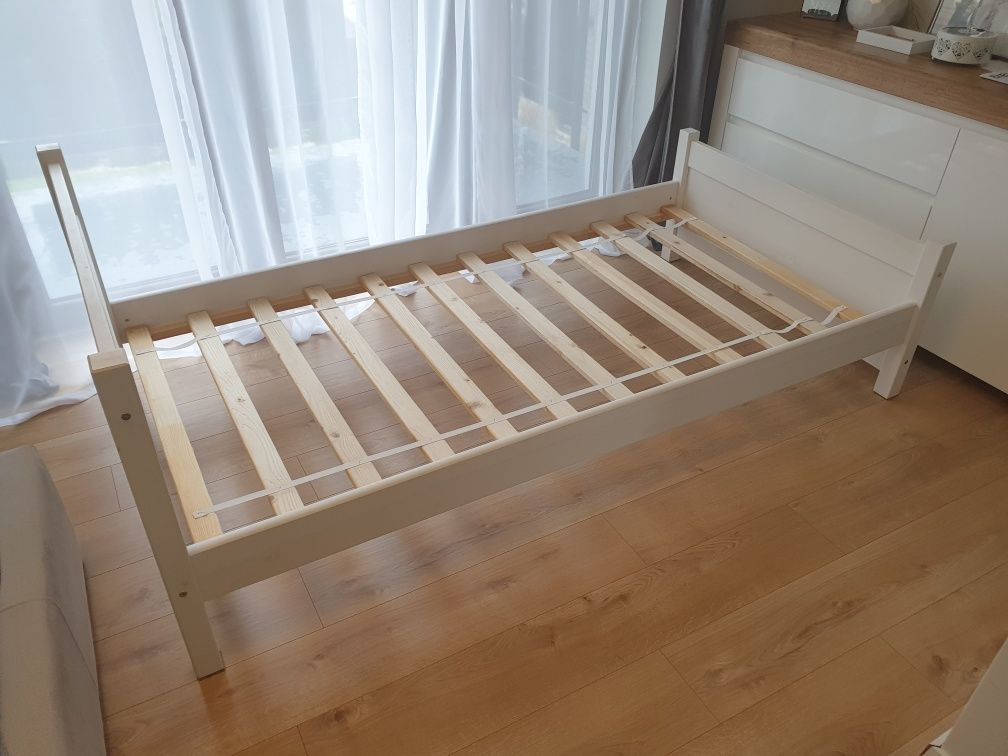 Łóżko drewniane białe 100x200