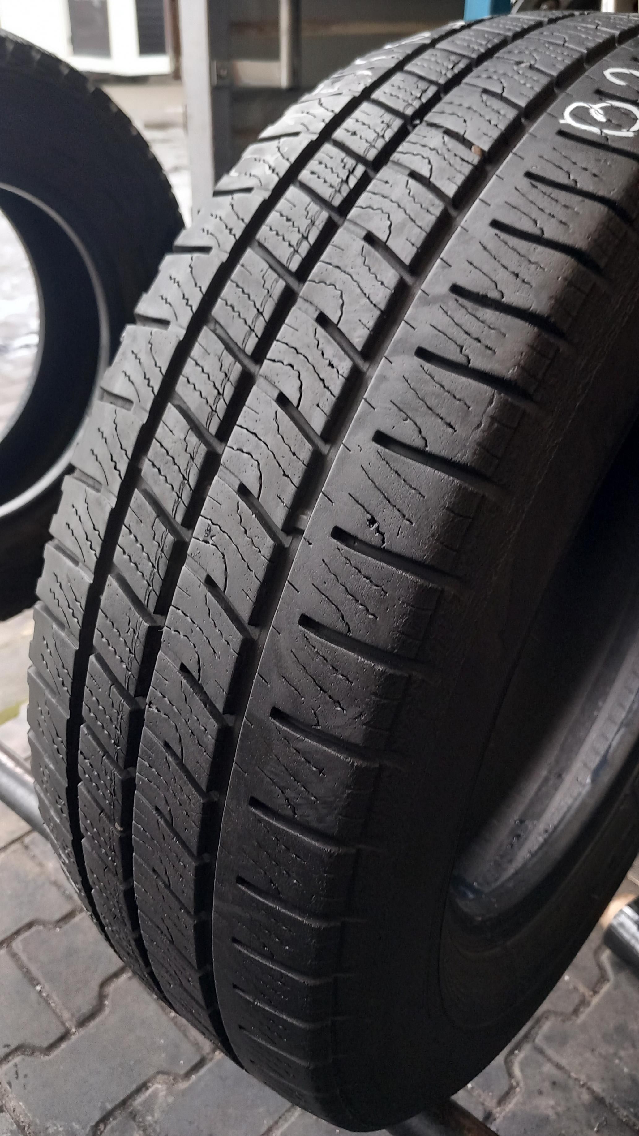 215/65/16C Goodyear Cargo Vector 2 109/107T