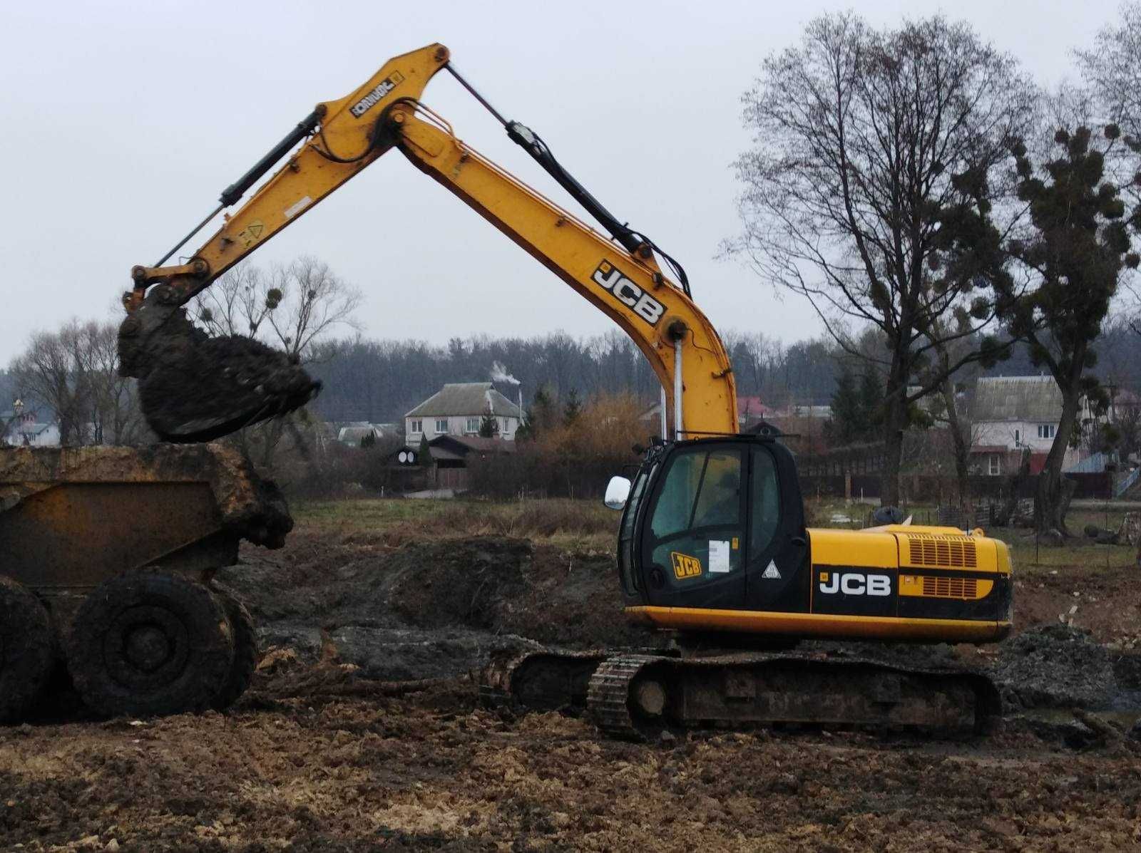 JCB 220 220 LC 2012