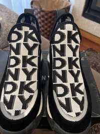 Sapatilhas da marca DKNY