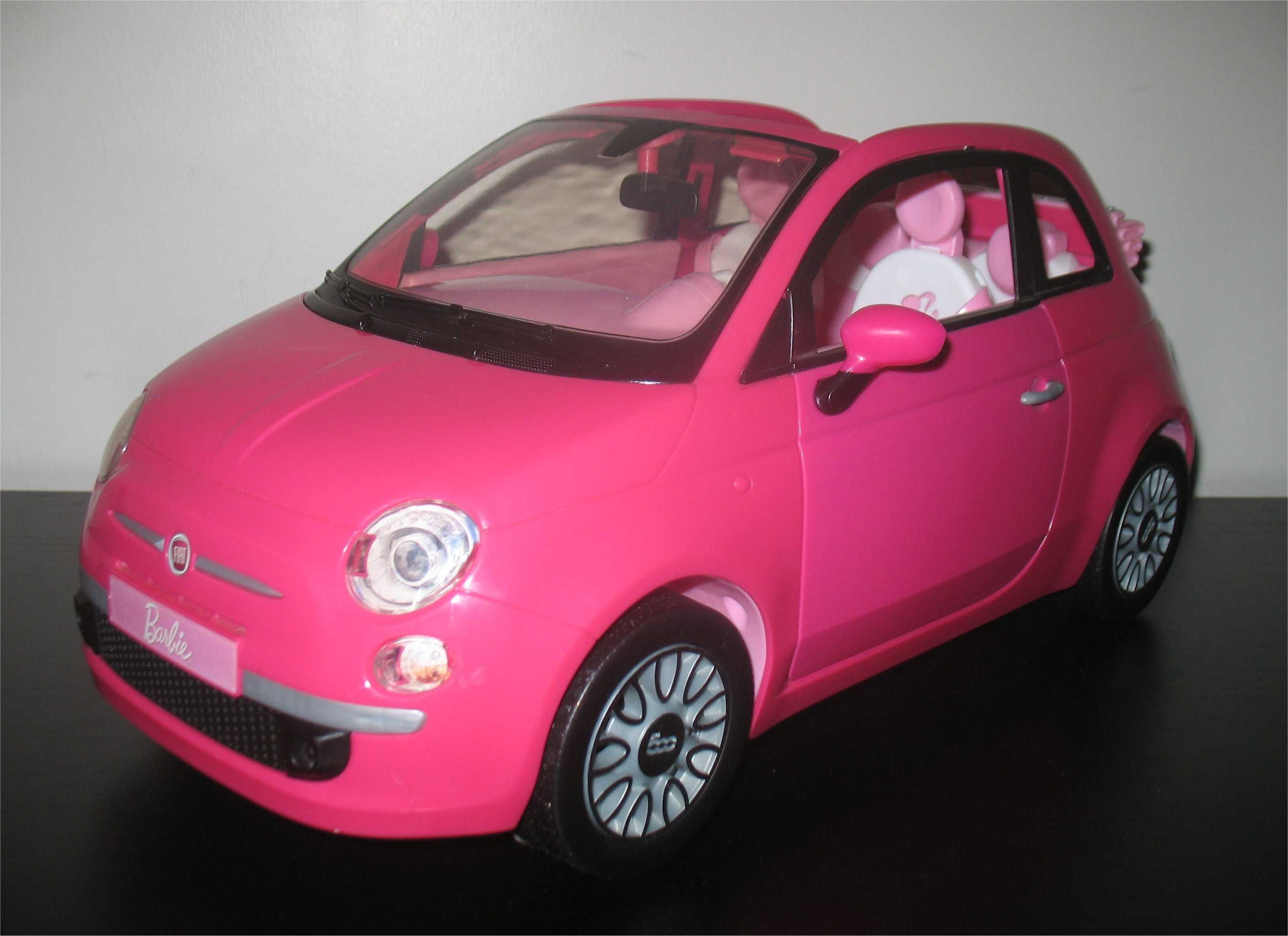 Fiat 500 do conjunto Barbie Y6857