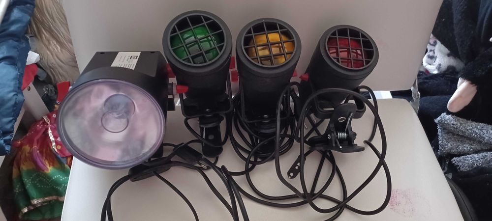 lampy stare sprawne cztery na klipsy za 100 wszystkie Disco Blitzer 80