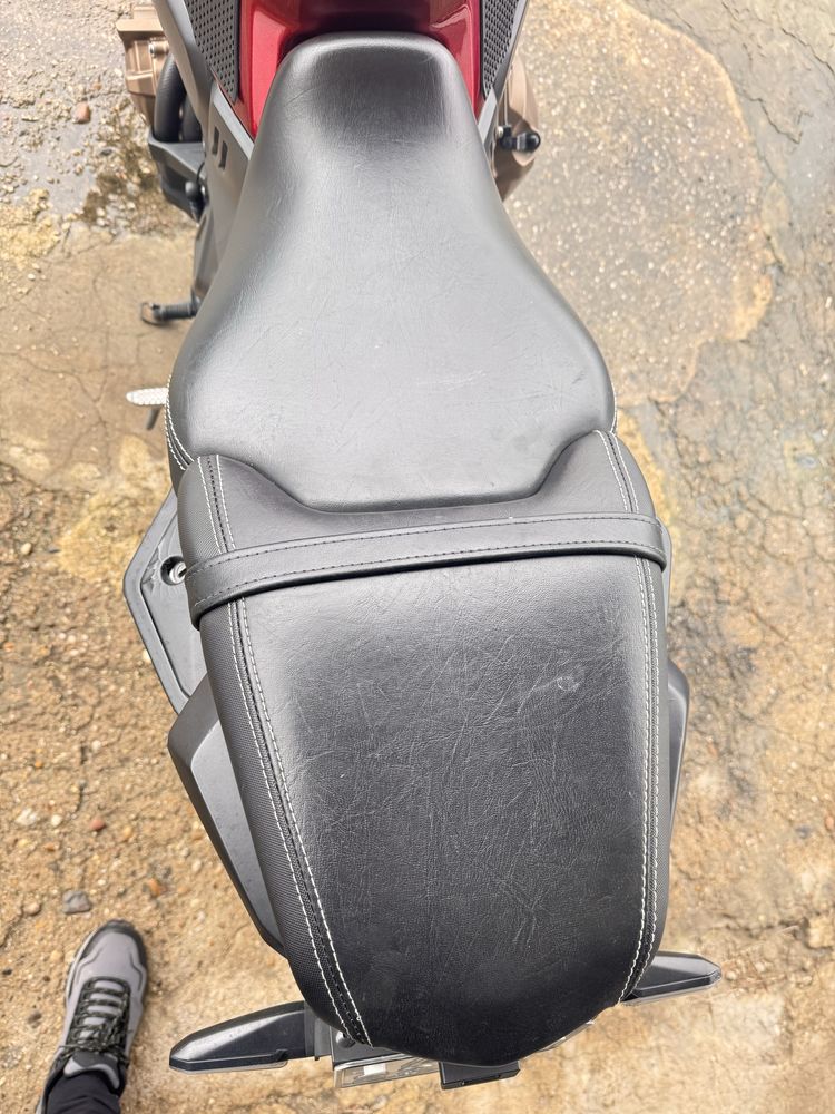 Honda cb650r acidentada