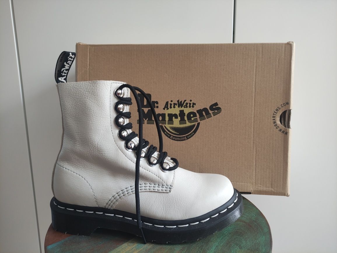 Dr Martens glany trapery buty
