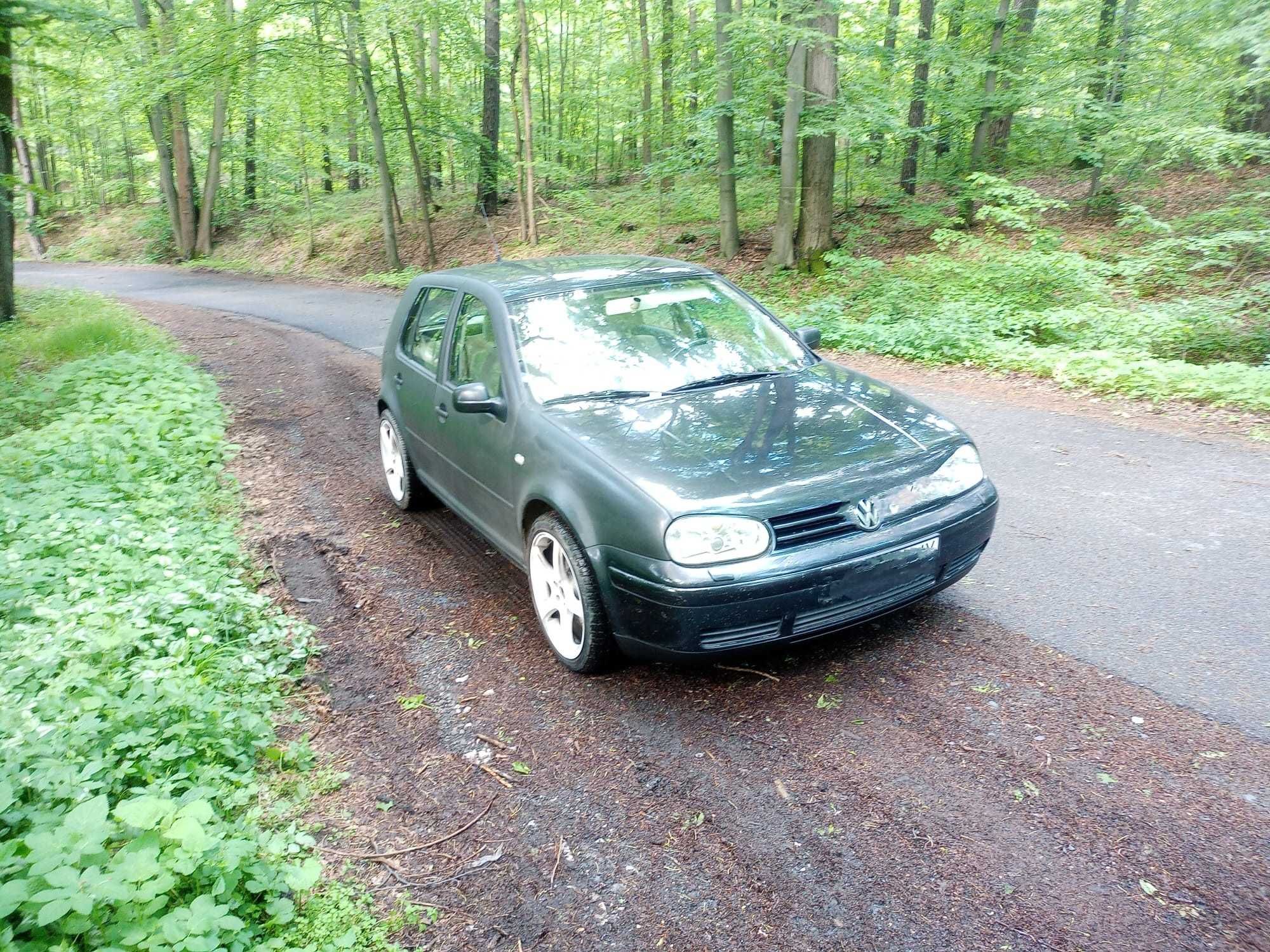 Sprzedam Volkswagen Golf VR5