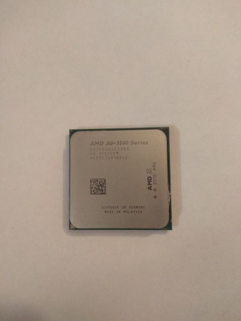 Процессор AMD A6 3500,  Fm1, 3 ядра, 2,1 ггц+ охлаждение