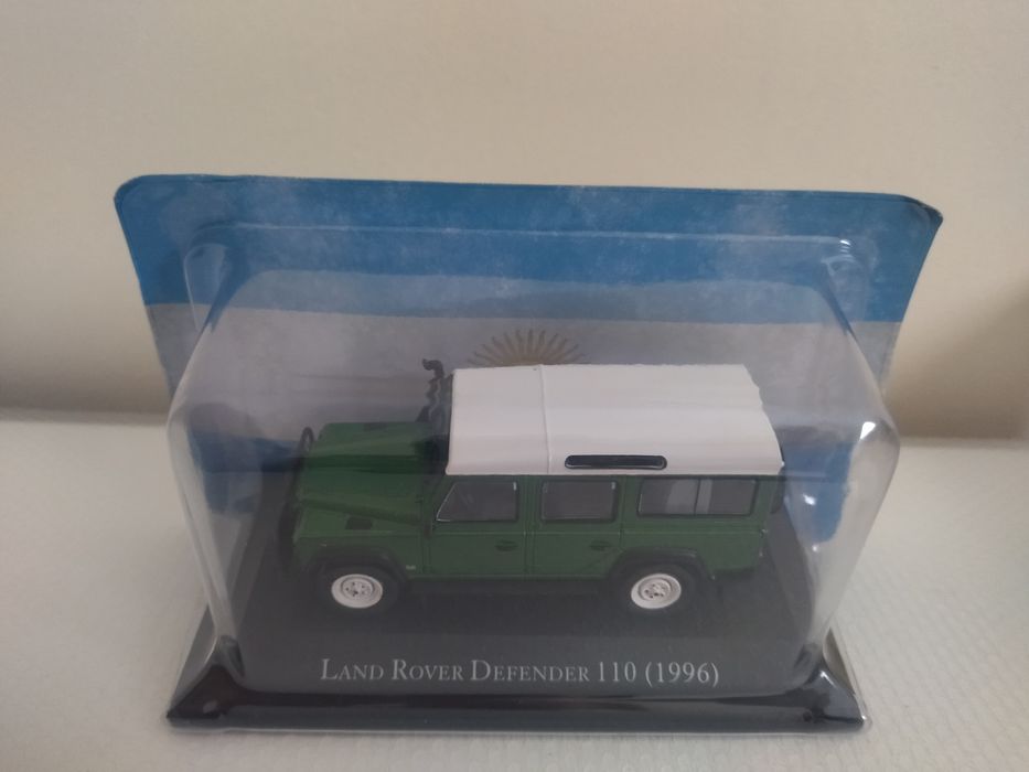 Miniatura Land Rover Defender 110 Nova 1/43