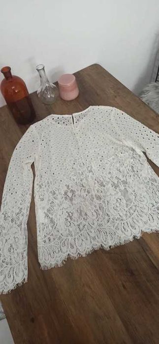 Biała koronkowa bluzka, Stradivarius, rozmiar L