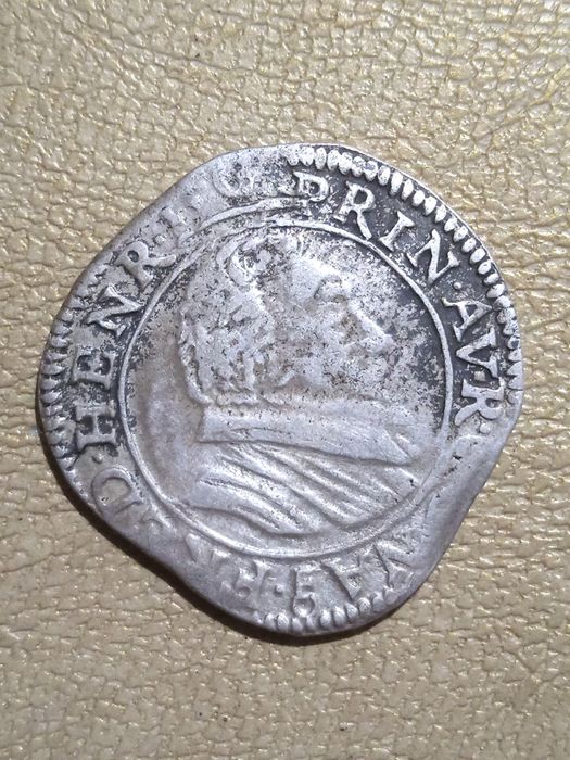 Продам старіную серебряную монету