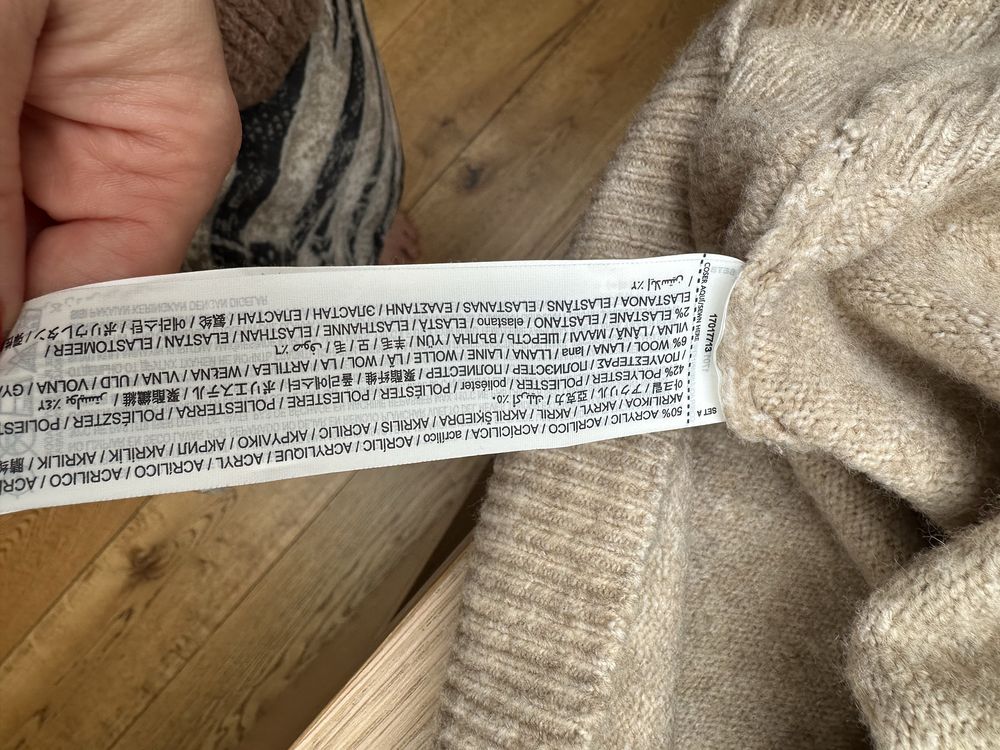 Sweter krotki na koszule Mamgo xxs