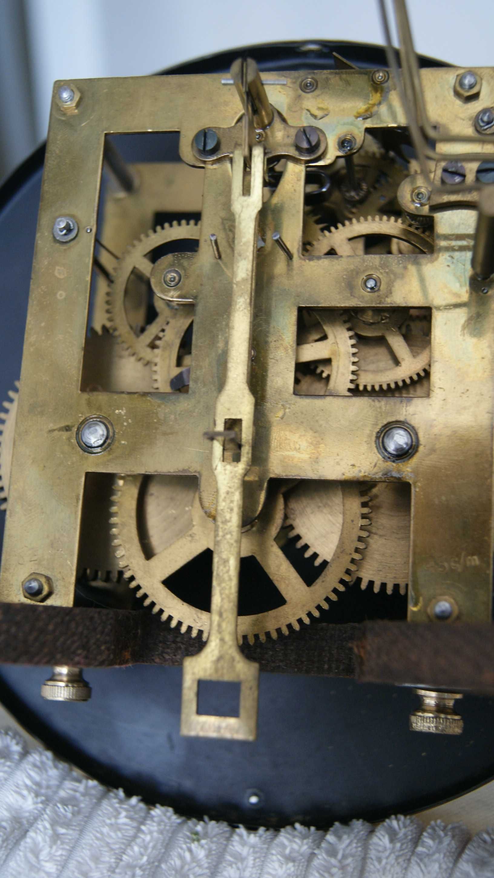 204 Zegar wiszący mechaniczny antyk (Haller?)