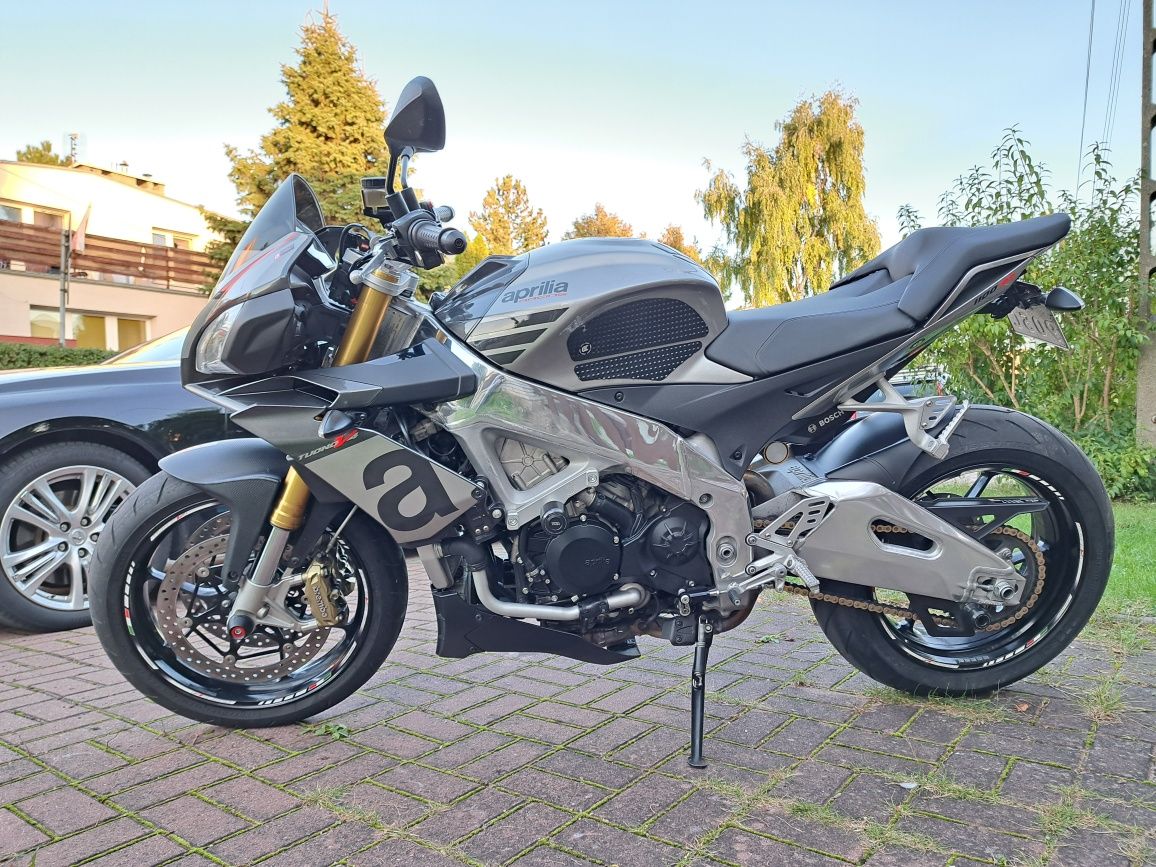 Aprilia tuono v4 1100