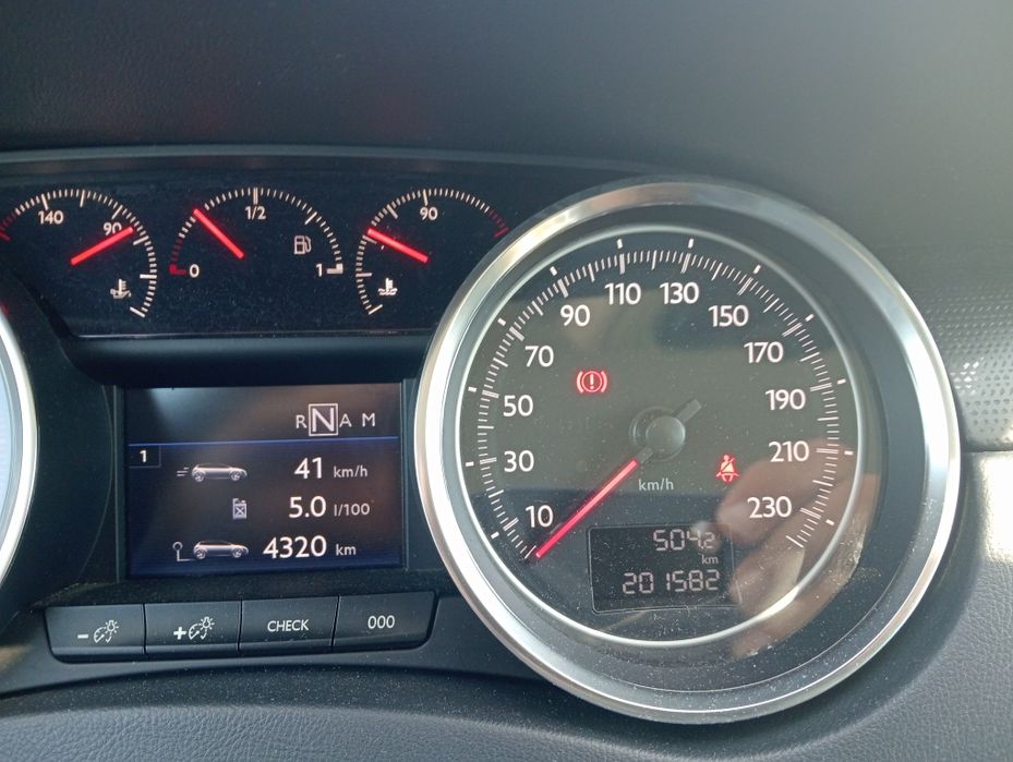 PEUGEOT SW 1.6 HDI 115 cv