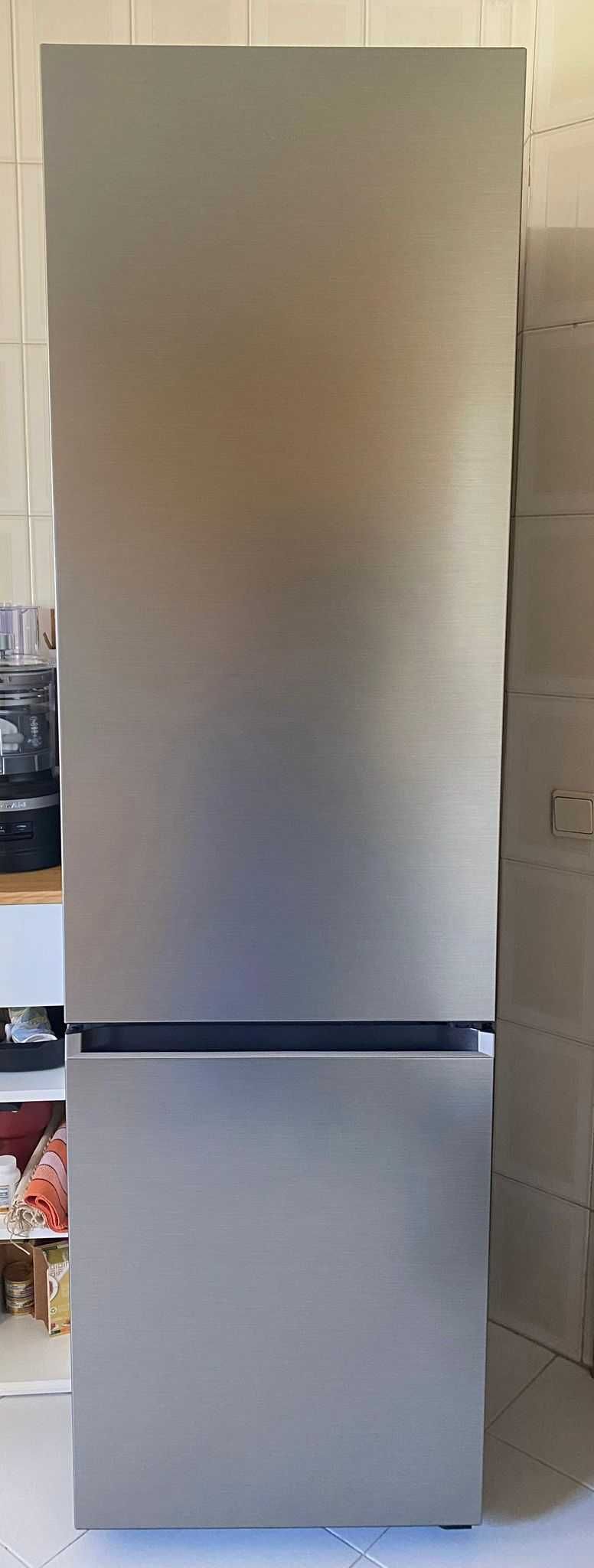 Frigorífico Samsung novo com 3 anos de garantia