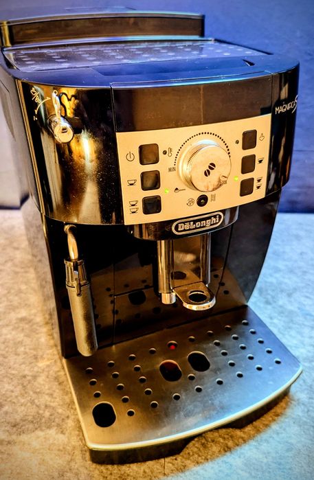 Кавомашина Delonghi Magnifica S