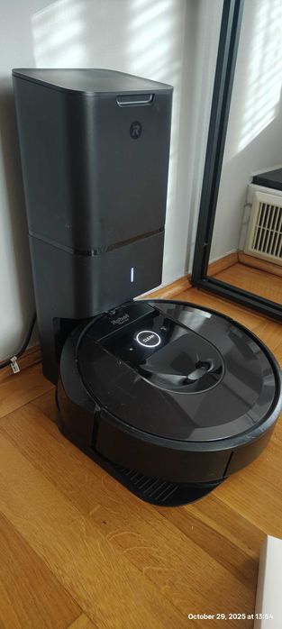 Robot sprzątający IROBOT Roomba i7+ (I755840)