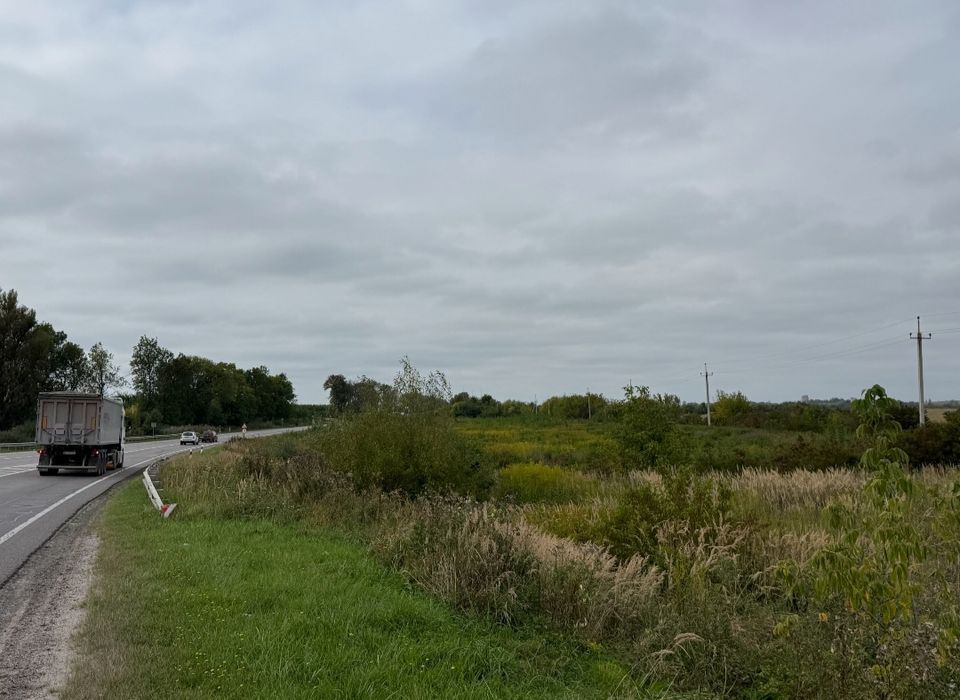 Продаж комерційної ділянки 1 лінія траса М06