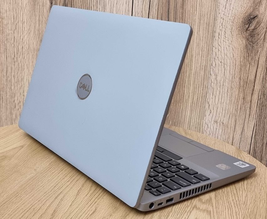 Ігровий ноутбук Dell Precision 3551 16/350гб Nvidia Quadro P620 4гб