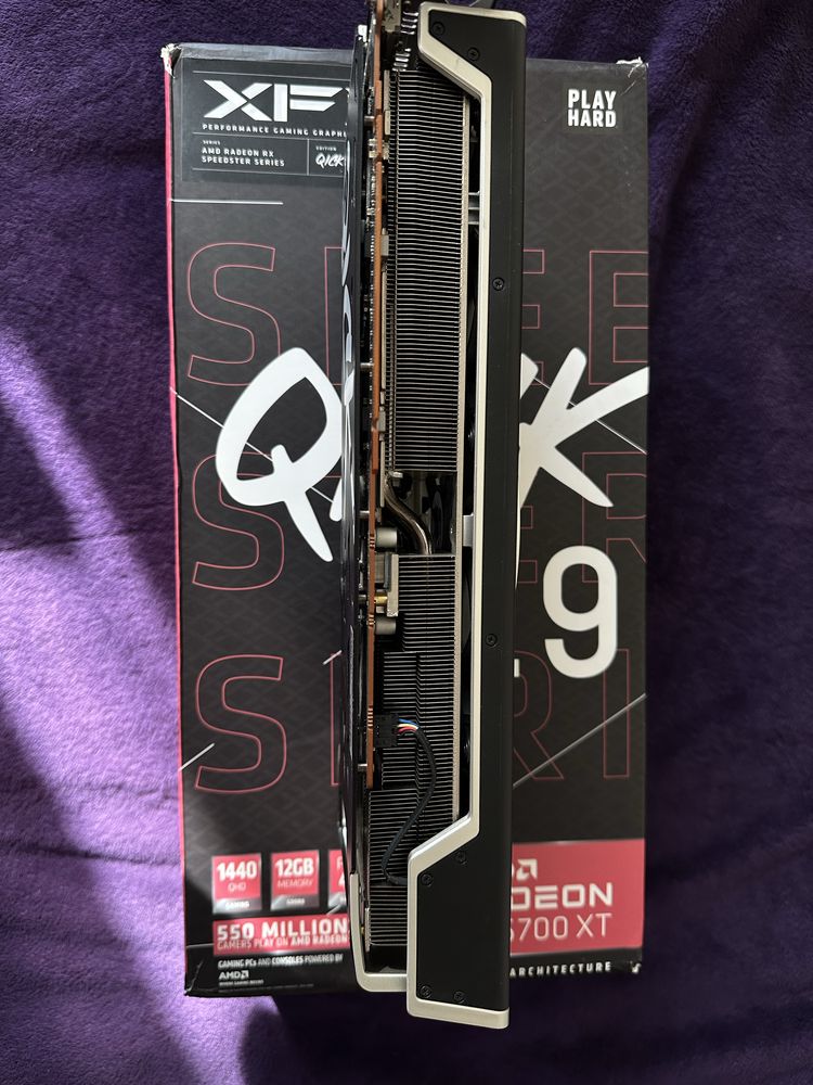 Відеокарта XFX Radeon RX 6700 XT