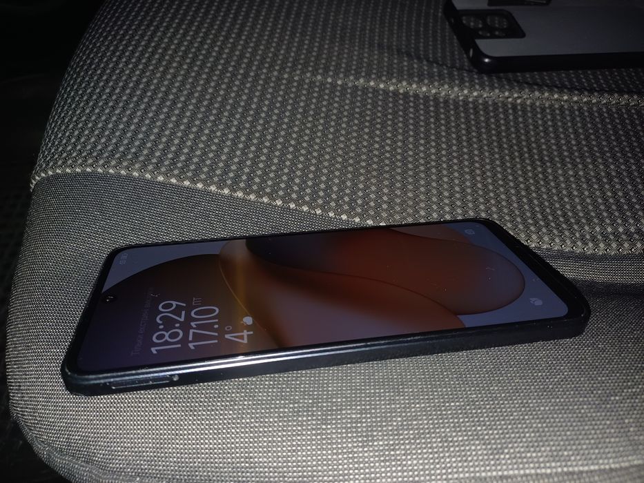 Продам телефон Xiaomi 12