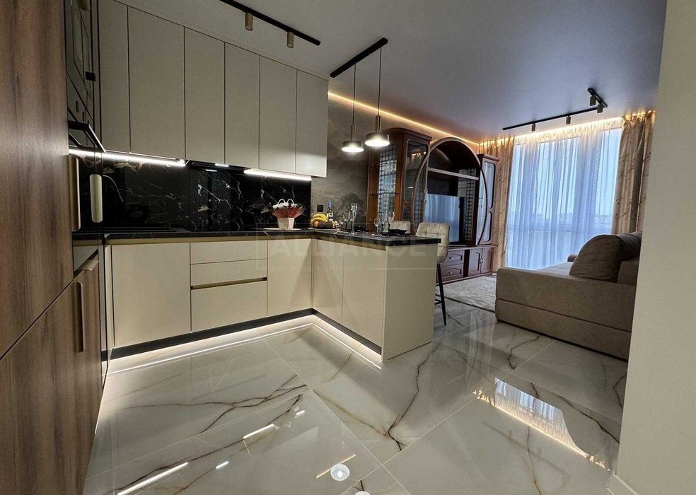 Неймовірна 1 км квартира з дорогим ремонтом в сучасному ЖК