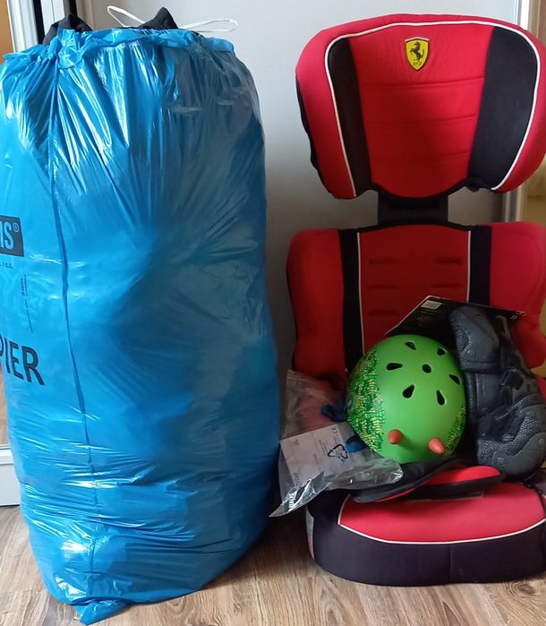 Pakiet Fotelik samochodowy Ferrari Kask Delta XS 52 - 57 + odzież 15kg