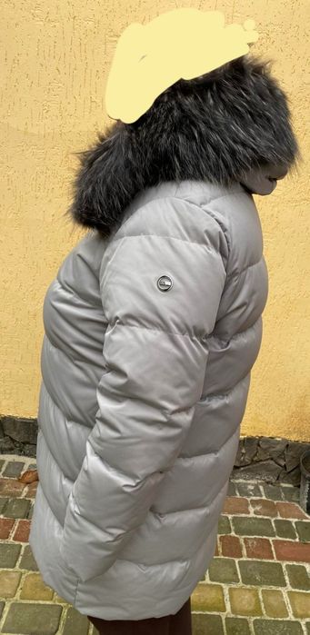 ,,Єскада''ПАЛЬТО зима,перо,легкість та тепло