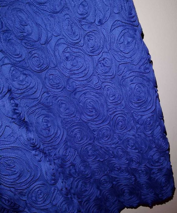 Sukienka chabrowa/ciemno niebieska z różami U.Szyk Stan Bdb r 46/XXXL