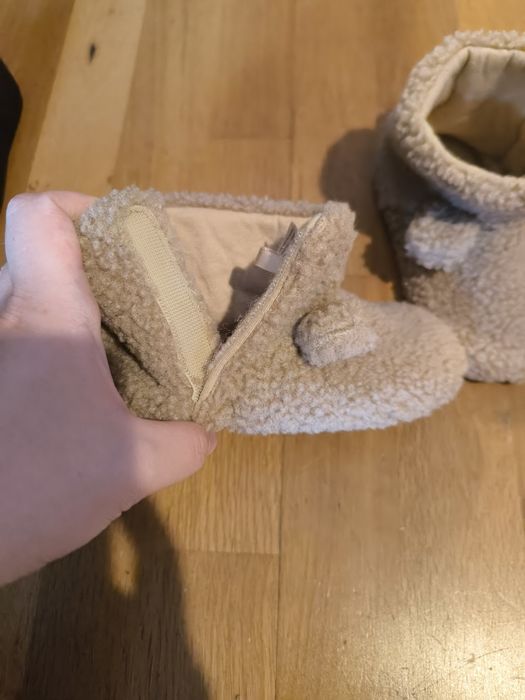 Kapcie buciki Zara 24/25