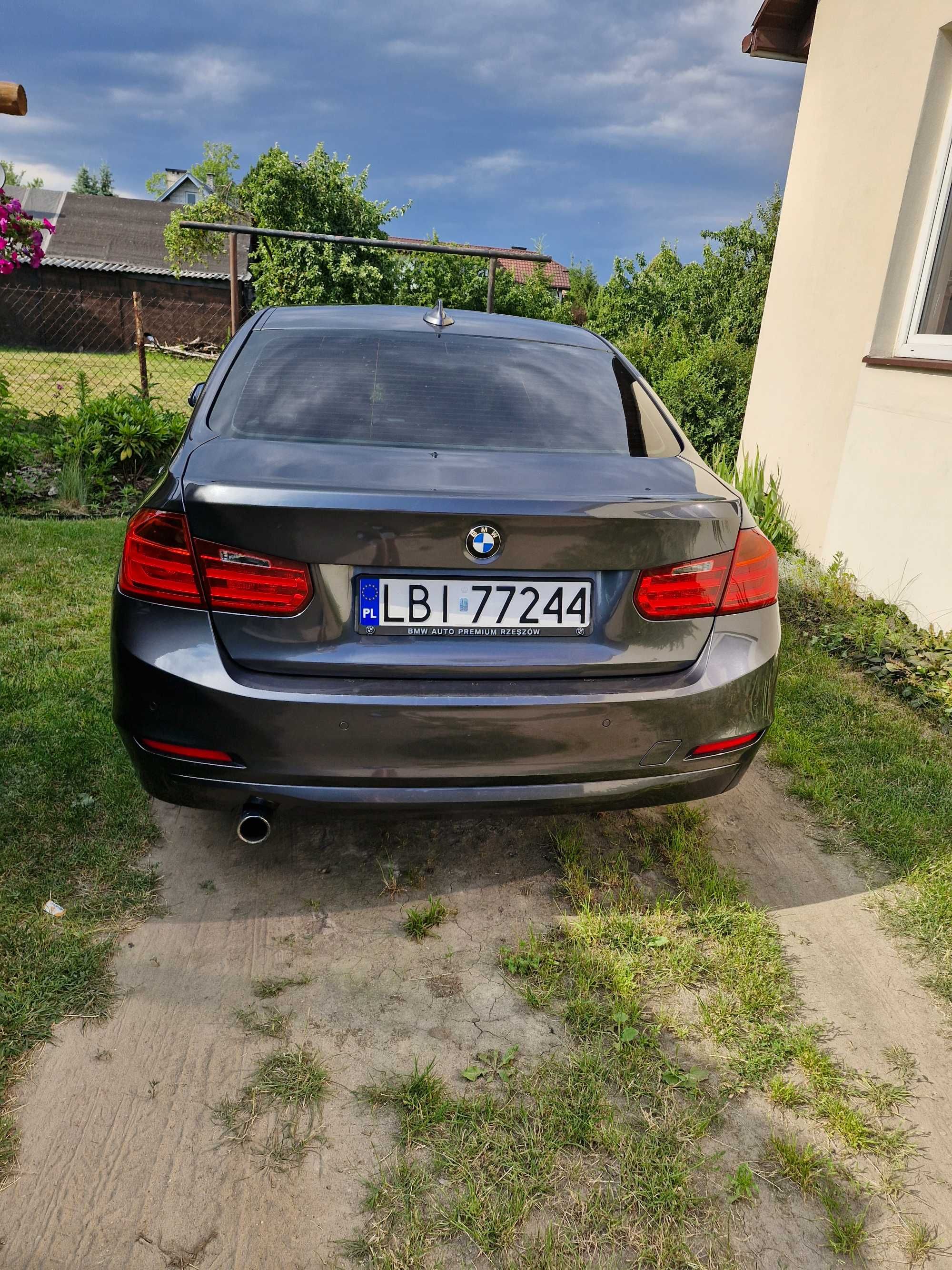 BMW F30 318d 2012r 143km