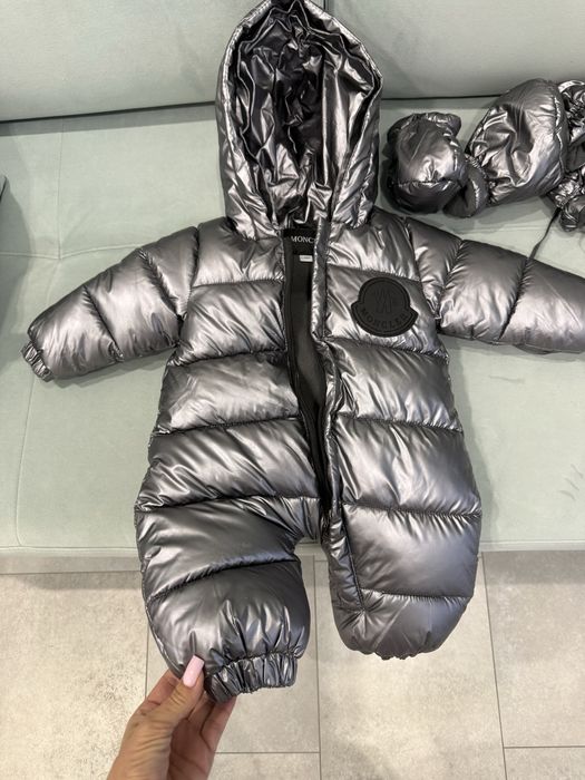 Терміново! Комбінезон Moncler 0-6 місяців