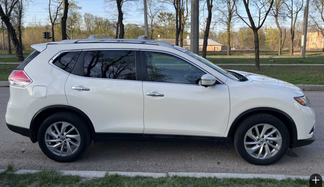 Nissan Rogue  SL AWD .Стоит газ. Максимальная комплектация.