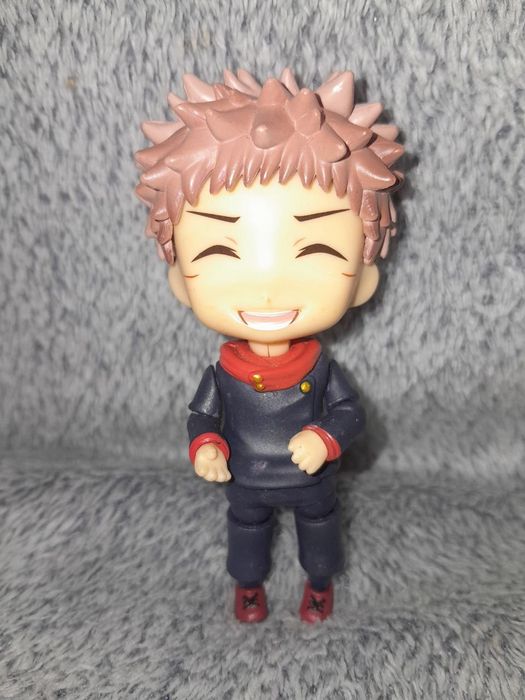 Продаються фігурки аніме