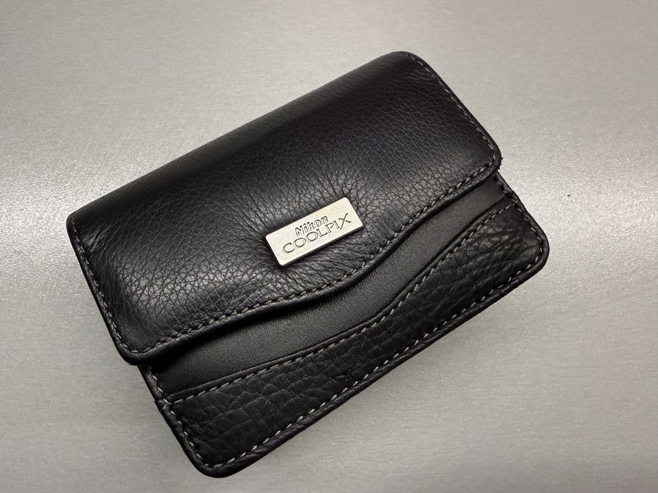 Etui skórzane na aparat Nikon Coolpix oryginalne zapinane na magnez