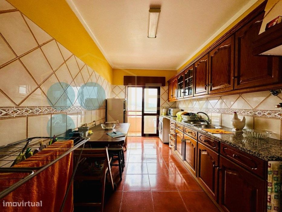 Arrendamento T2 com parqueamento - Hospital