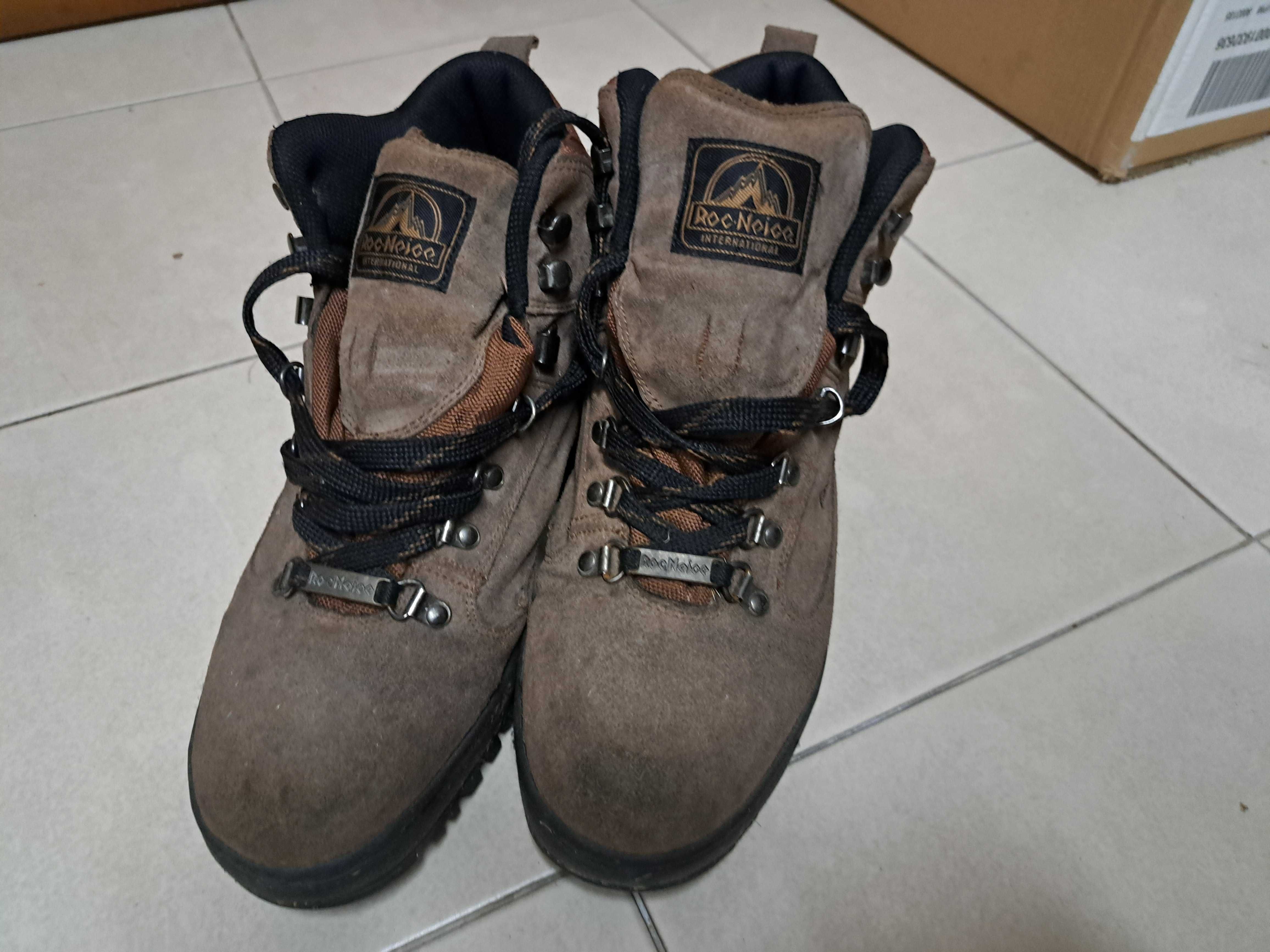 Botas montanhismo 43 em bom estado