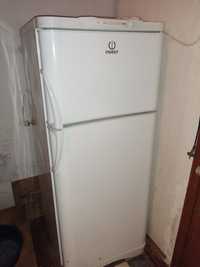 Холодильні Indesit r27g