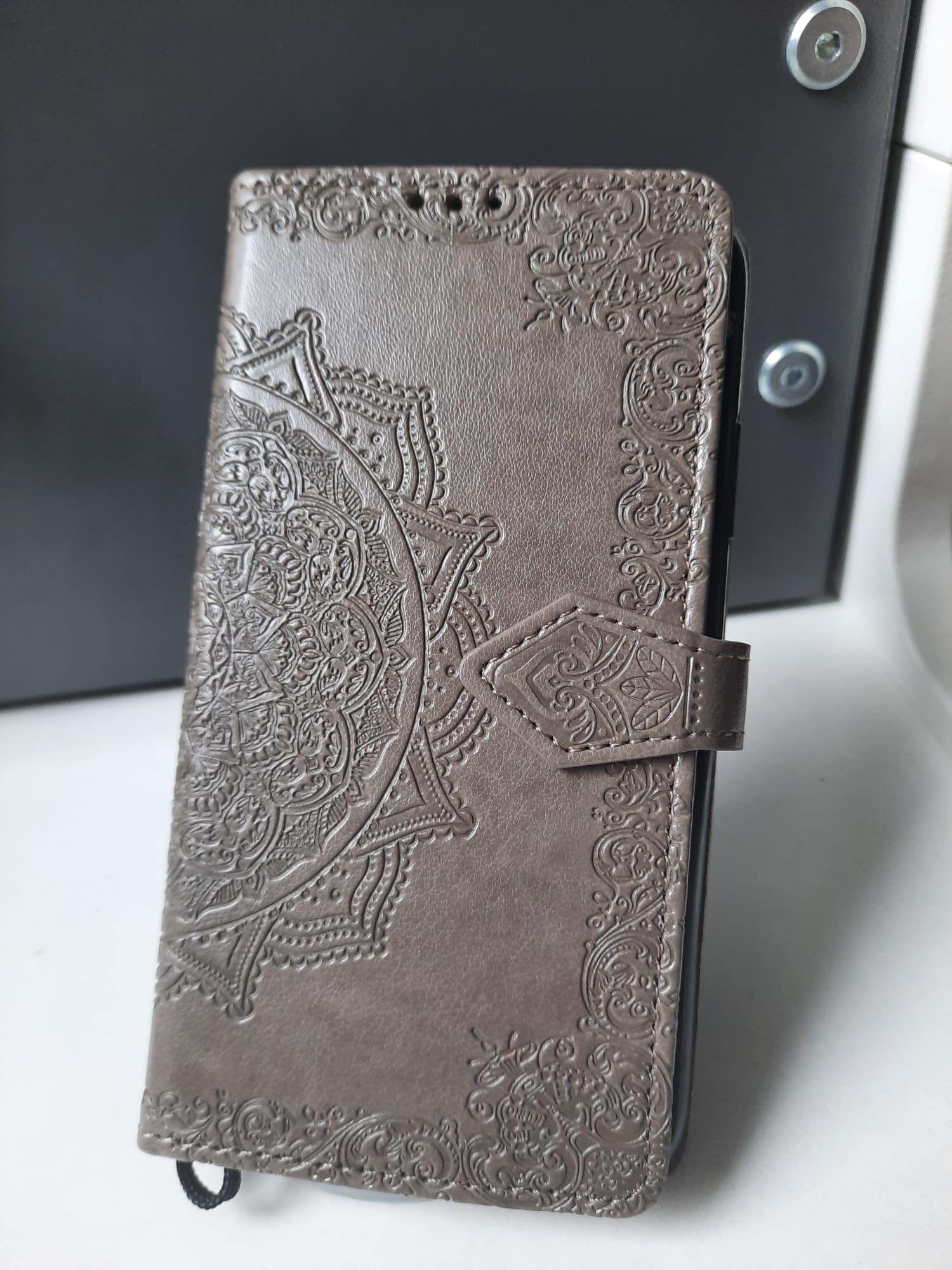 Etui zamykany dla Iphone X/XS