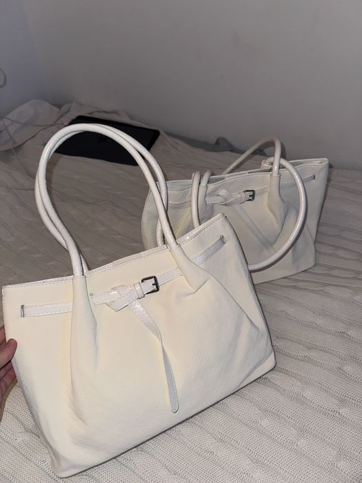 Сумка на плече (біло-молочна)